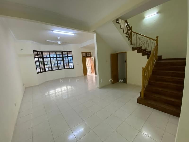 2-storey Terraced House for Rent in Taman Dato' Chellam (Ulu Tiram) - Nick Low - Living Room - PropertyGuru.com.my