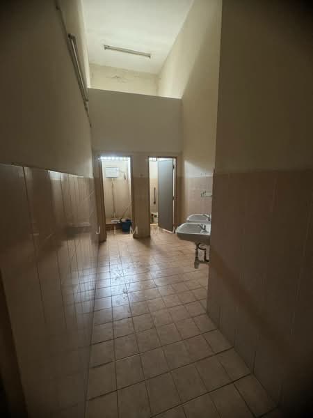 Kilang untuk Dijual di Masai (Johor) - Jimmy . - Bathroom - PropertyGuru.com.my