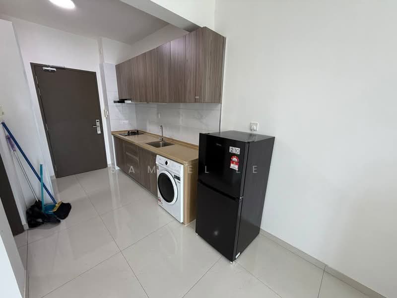 Servis Apartment untuk Disewa di Country Garden Central Park - Samuel Lee - Kitchen - PropertyGuru.com.my