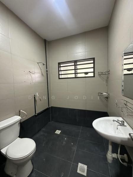 2-storey Terraced House for Sale in Seremban (Negeri Sembilan) - Ding Jodie - Bathroom - PropertyGuru.com.my