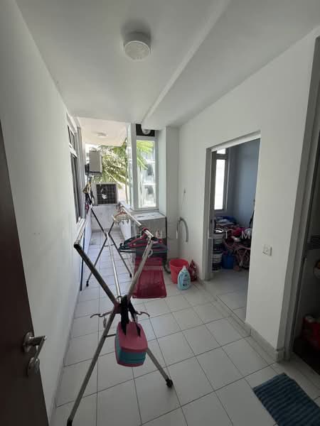 Kondominium untuk Dijual di The Seed Taman Sutera Utama - Hui Hui Lim - Balcony - PropertyGuru.com.my