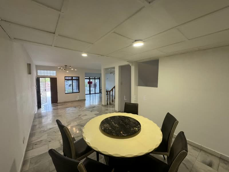 2-storey Terraced House for Rent in Taman Pelangi (Johor Bahru) - Jeff Lee - PropertyGuru.com.my