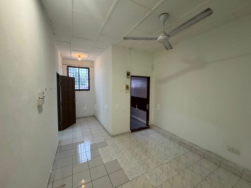 2-storey Terraced House for Rent in Taman Pelangi (Johor Bahru) - Jeff Lee - PropertyGuru.com.my