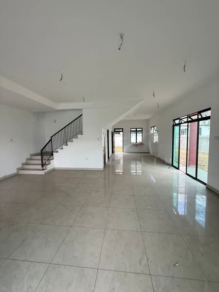 Semi-Detached House for Sale in Taman Dato Onn (Johor Bahru) - Hui Hui Lim - Living Room - PropertyGuru.com.my