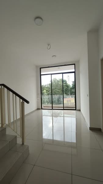 Rumah Teres 2 Tingkat untuk Dijual di Setia Ecohill (Semenyih) - Kimmy Chua - Entrance - PropertyGuru.com.my
