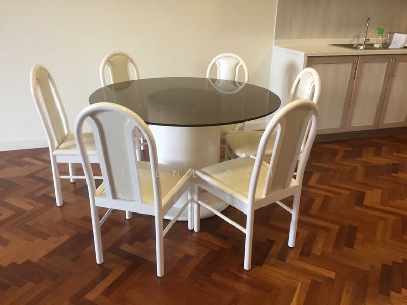 Kondominium untuk Dijual di Quayside Seafront Resort Condominiums - Irene Goh - Dining Room - PropertyGuru.com.my