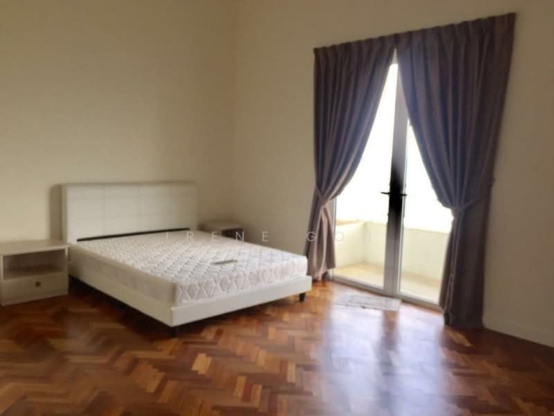Kondominium untuk Dijual di Quayside Seafront Resort Condominiums - Irene Goh - Bedroom - PropertyGuru.com.my