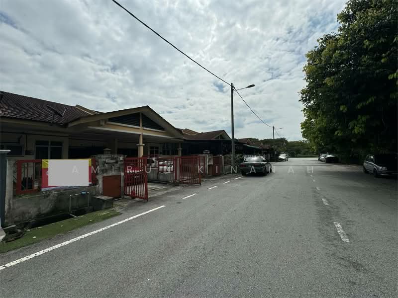 Rumah Teres untuk Dijual di Bandar Putera 2 (Klang) - Amirun Kinanah - Exterior - PropertyGuru.com.my