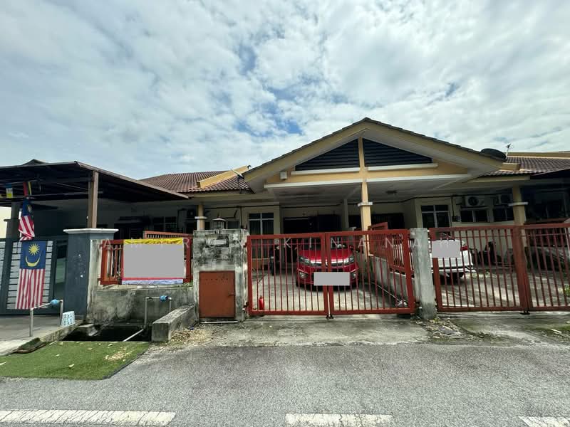 Rumah Teres untuk Dijual di Bandar Putera 2 (Klang) - Amirun Kinanah - Exterior - PropertyGuru.com.my