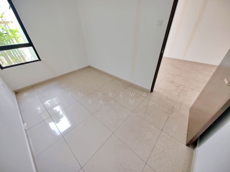 3-storey Terraced House for Sale in Puchong (Selangor) - Herman Sazwan Nor Rahim - Bedroom - PropertyGuru.com.my