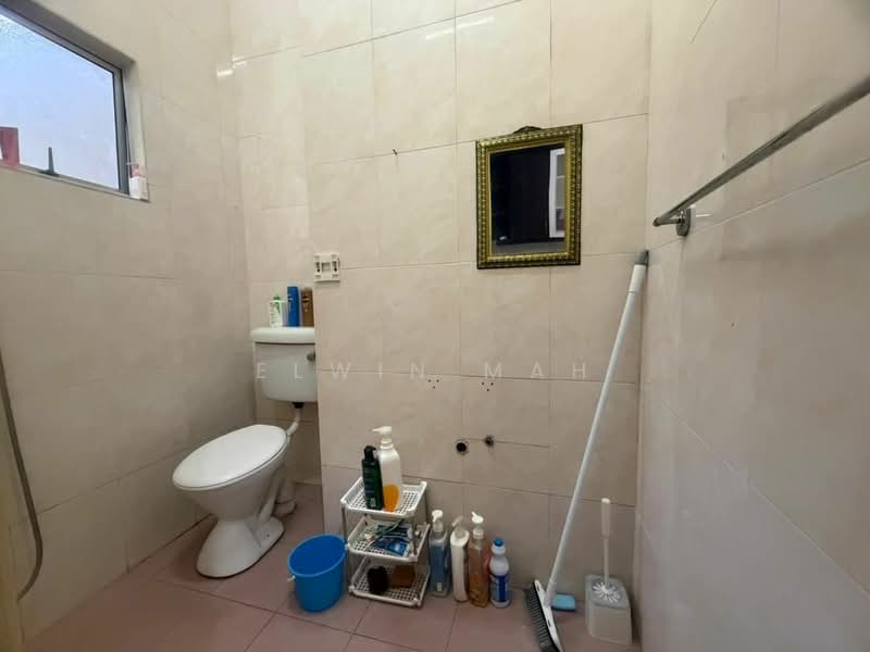 Rumah Teres 1 Tingkat untuk Dijual di Bandar Tasik Puteri (Rawang) - Elwin Mah - Bathroom - PropertyGuru.com.my