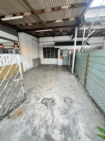 Terraced House for Rent in Klang (Selangor) - Rebecca Chew - Exterior - PropertyGuru.com.my