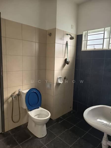 2-storey Terraced House for Rent in Bandar Tasik Puteri (Rawang) - Lucy Chow - Bathroom - PropertyGuru.com.my