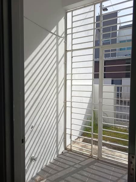 2-storey Terraced House for Rent in Bandar Tasik Puteri (Rawang) - Lucy Chow - Exterior - PropertyGuru.com.my