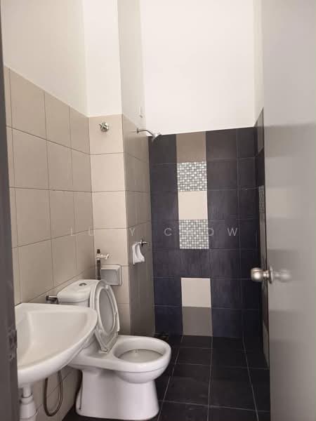2-storey Terraced House for Rent in Bandar Tasik Puteri (Rawang) - Lucy Chow - Bathroom - PropertyGuru.com.my