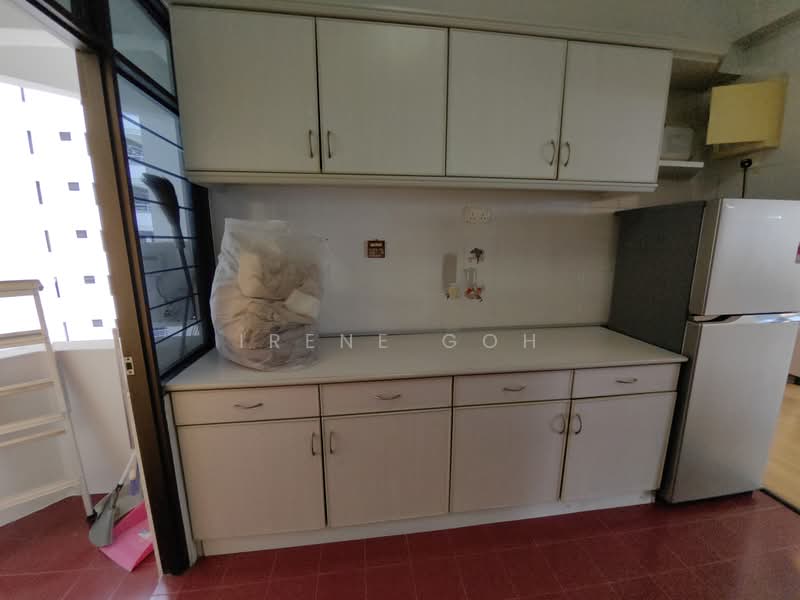 Kondominium untuk Dijual di Marina Tower (Ratu Mutiara) - Irene Goh - Kitchen - PropertyGuru.com.my