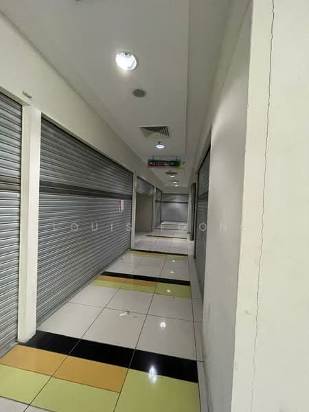 Pejabat Runcit untuk Dijual di Sungai Besi (Kuala Lumpur) - Louis Foong - Corridor - PropertyGuru.com.my
