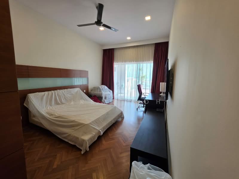 Service Residence for Sale at Straits Quay (The Suites at Waterside) - Irene Goh - Bedroom - PropertyGuru.com.my