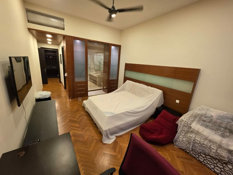 Service Residence for Sale at Straits Quay (The Suites at Waterside) - Irene Goh - Bedroom - PropertyGuru.com.my