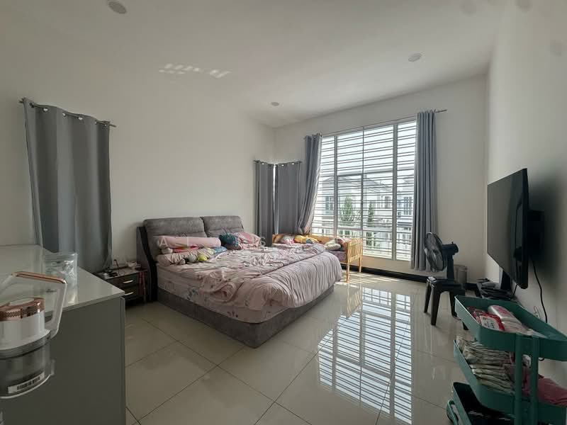 Cluster House for Sale in Setia Tropika (Johor Bahru) - Alviss Tay - Bedroom - PropertyGuru.com.my
