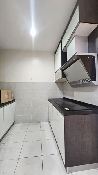Kondominium untuk Dijual di Carissa Park Condominium - Darren Cham - Kitchen - PropertyGuru.com.my