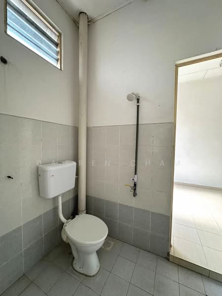 2-storey Terraced House for Sale in Taman Jawi Jaya (Sungai Jawi) - Darren Cham - Bathroom - PropertyGuru.com.my