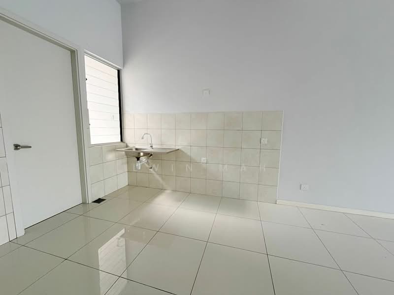 Rumah Teres 2 Tingkat untuk Dijual di Tamansari (Rawang) - Elwin Mah - Kitchen - PropertyGuru.com.my