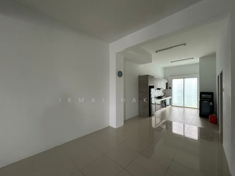 2-storey Terraced House for Rent in Dengkil (Selangor) - Ikmal Hakim - Kitchen - PropertyGuru.com.my