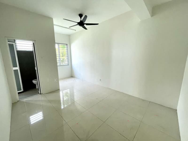 2-storey Terraced House for Sale in Dengkil (Selangor) - Ikmal Hakim - Interior - PropertyGuru.com.my