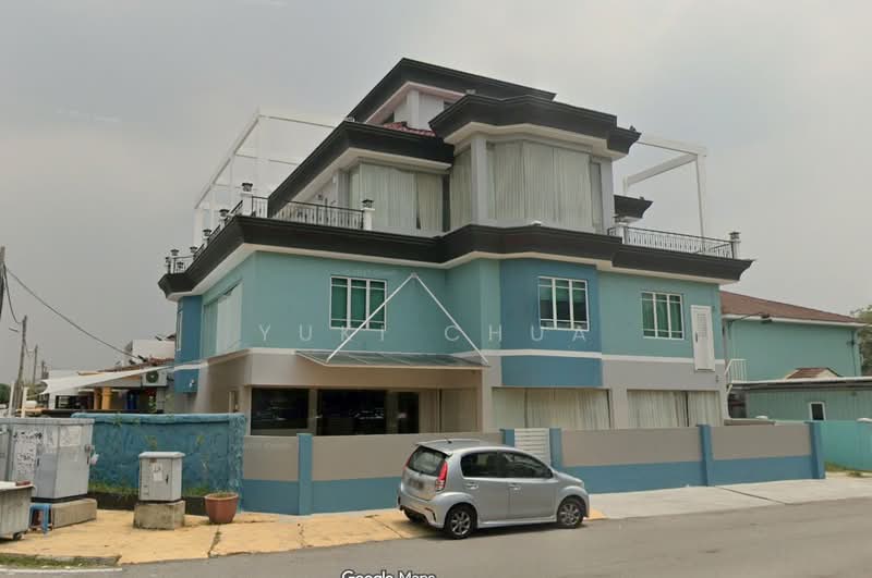 Commercial Semi-D for Rent in Bandar Bukit Tinggi (Klang) - Yuki Chua - Exterior - PropertyGuru.com.my