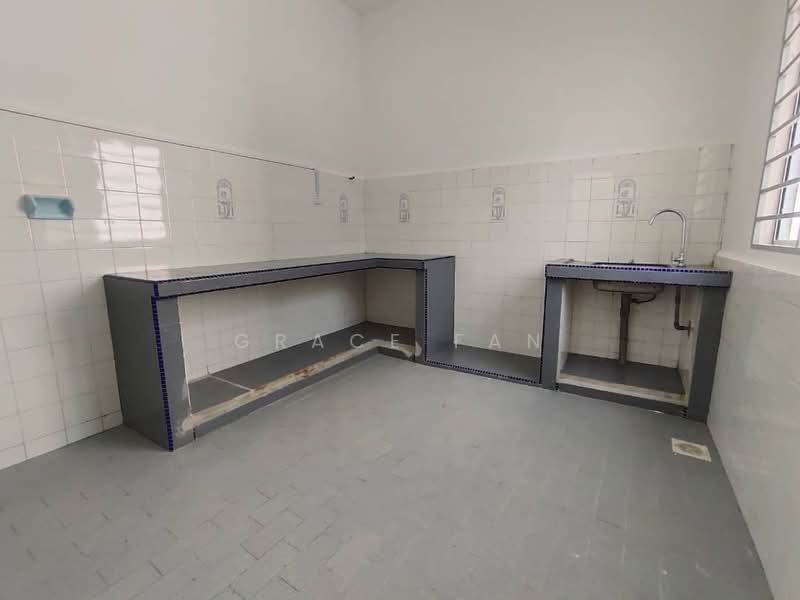 Rumah Teres 2 Tingkat untuk Dijual di Taman Kluang Barat (Kluang) - Grace Fan - PropertyGuru.com.my