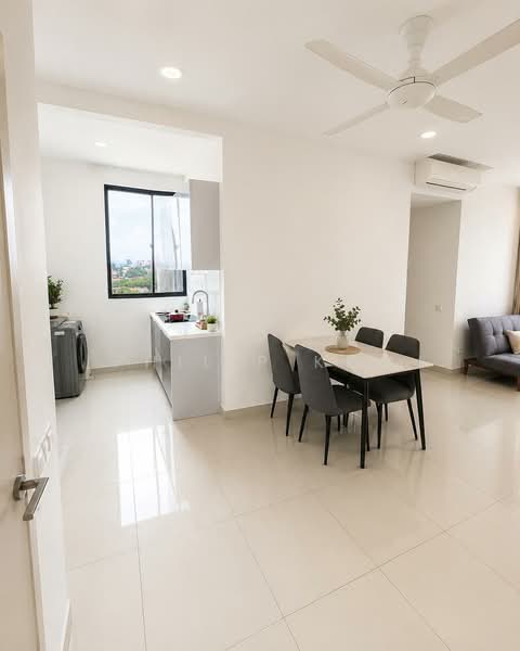 Service Residence for Sale at Far East - Philip Koh - Kitchen - PropertyGuru.com.my