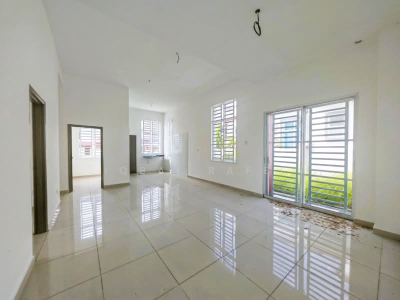 Bungalow for Sale in Seremban (Negeri Sembilan) - Iqbal Rafei - Living Room - PropertyGuru.com.my