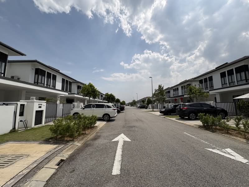 Rumah Teres 2 Tingkat untuk Dijual di Eco Grandeur (Puncak Alam) - Afiqah zaidi - PropertyGuru.com.my