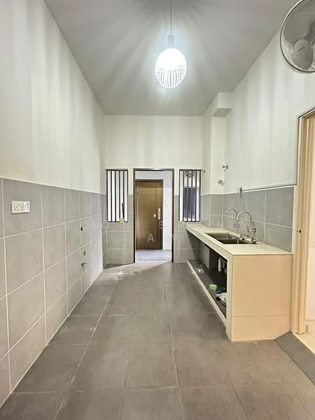 Cluster House for Sale in Hulu Langat (Selangor) - Soon Sheng Law - Kitchen - PropertyGuru.com.my
