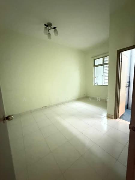 2-storey Terraced House for Sale in Taman Bestari Indah (Ulu Tiram) - Wallace Ang - Interior - PropertyGuru.com.my