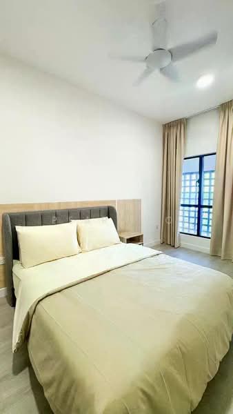 Servis Apartment untuk Disewa di Maya Ara Residences - Pearl Ho - Bedroom - PropertyGuru.com.my