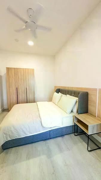 Servis Apartment untuk Disewa di Maya Ara Residences - Pearl Ho - Bedroom - PropertyGuru.com.my