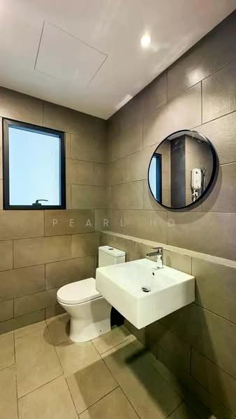 Servis Apartment untuk Disewa di Maya Ara Residences - Pearl Ho - Bathroom - PropertyGuru.com.my