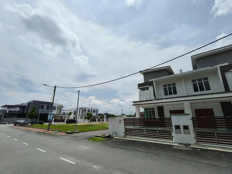 Rumah Teres 2 Tingkat untuk Dijual di Batu Pahat (Johor) - Celine Chai - Exterior - PropertyGuru.com.my
