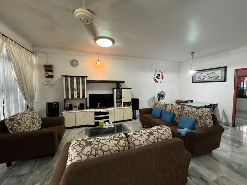 2-storey Terraced House for Sale in Taman Sri Putri (Skudai) - Michele Sylvester - Living Room - PropertyGuru.com.my