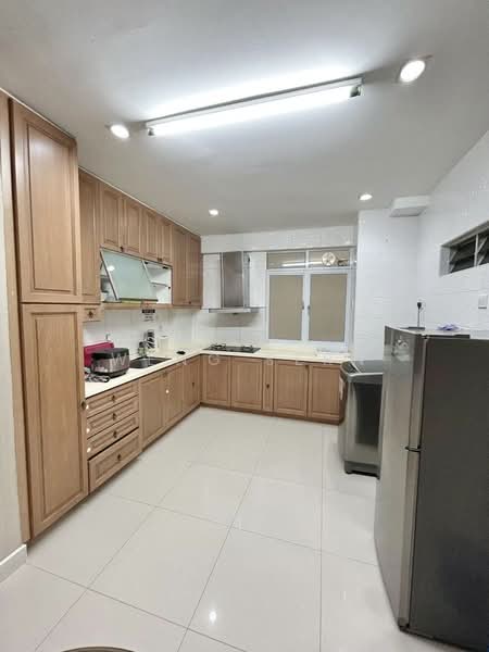Condominium for Rent at Putra Place Condominium - Weng Sern - Kitchen - PropertyGuru.com.my