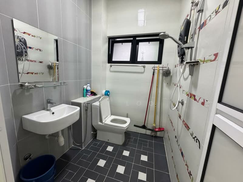 Condominium for Rent at Treetops Residence - May Loo - Bathroom - PropertyGuru.com.my