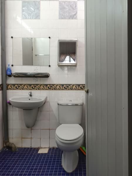 Rumah Teres 2 Tingkat untuk Dijual di Taman Klang Utama (Kapar) - Fazillah Rahim - Bathroom - PropertyGuru.com.my