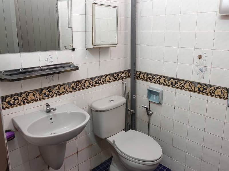 Rumah Teres 2 Tingkat untuk Dijual di Taman Klang Utama (Kapar) - Fazillah Rahim - Bathroom - PropertyGuru.com.my