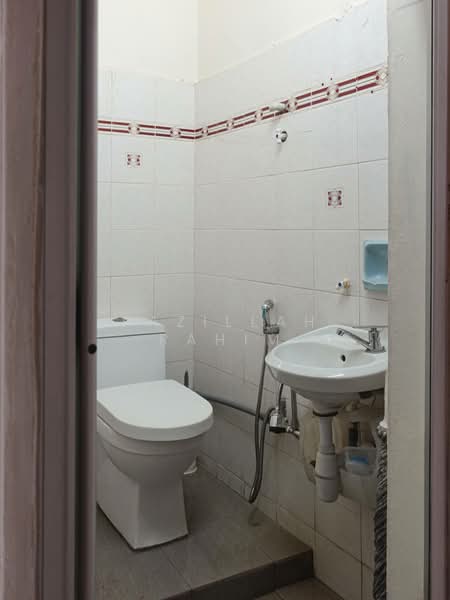 Rumah Teres 2 Tingkat untuk Dijual di Taman Klang Utama (Kapar) - Fazillah Rahim - Bathroom - PropertyGuru.com.my