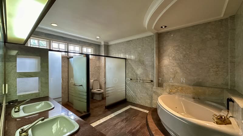 Bungalow for Sale in Taman Bukit Pantai (Bangsar) - Tian Soon Tan - Bathroom - PropertyGuru.com.my