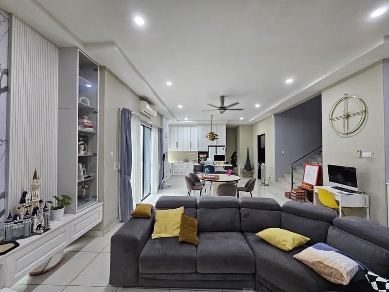 Semi-Detached House for Sale in Bandar Mahkota Cheras (Cheras) - David Wan - Living Room - PropertyGuru.com.my