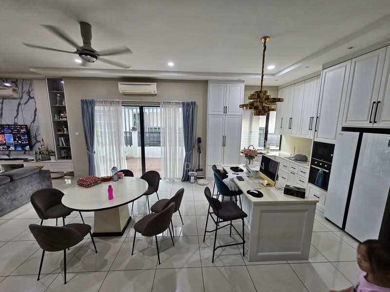 Semi-Detached House for Sale in Bandar Mahkota Cheras (Cheras) - David Wan - Living Room - PropertyGuru.com.my