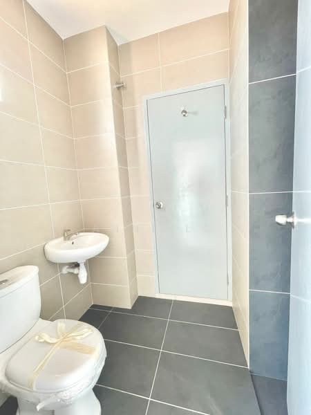 Terraced House for Sale in Mutiara Rini (Skudai) - Anne Lo - Bathroom - PropertyGuru.com.my
